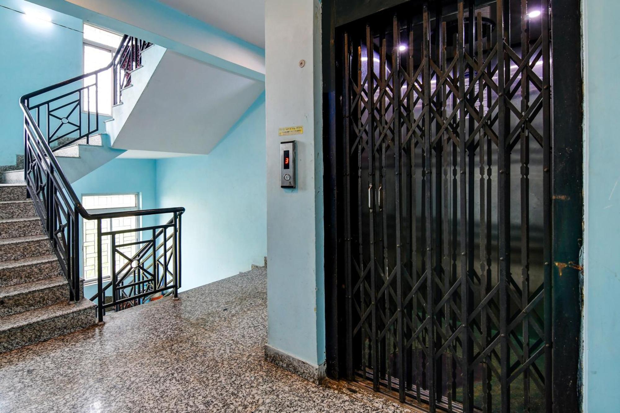 Hotel O Casa Astra โกลกาตา ภายนอก รูปภาพ