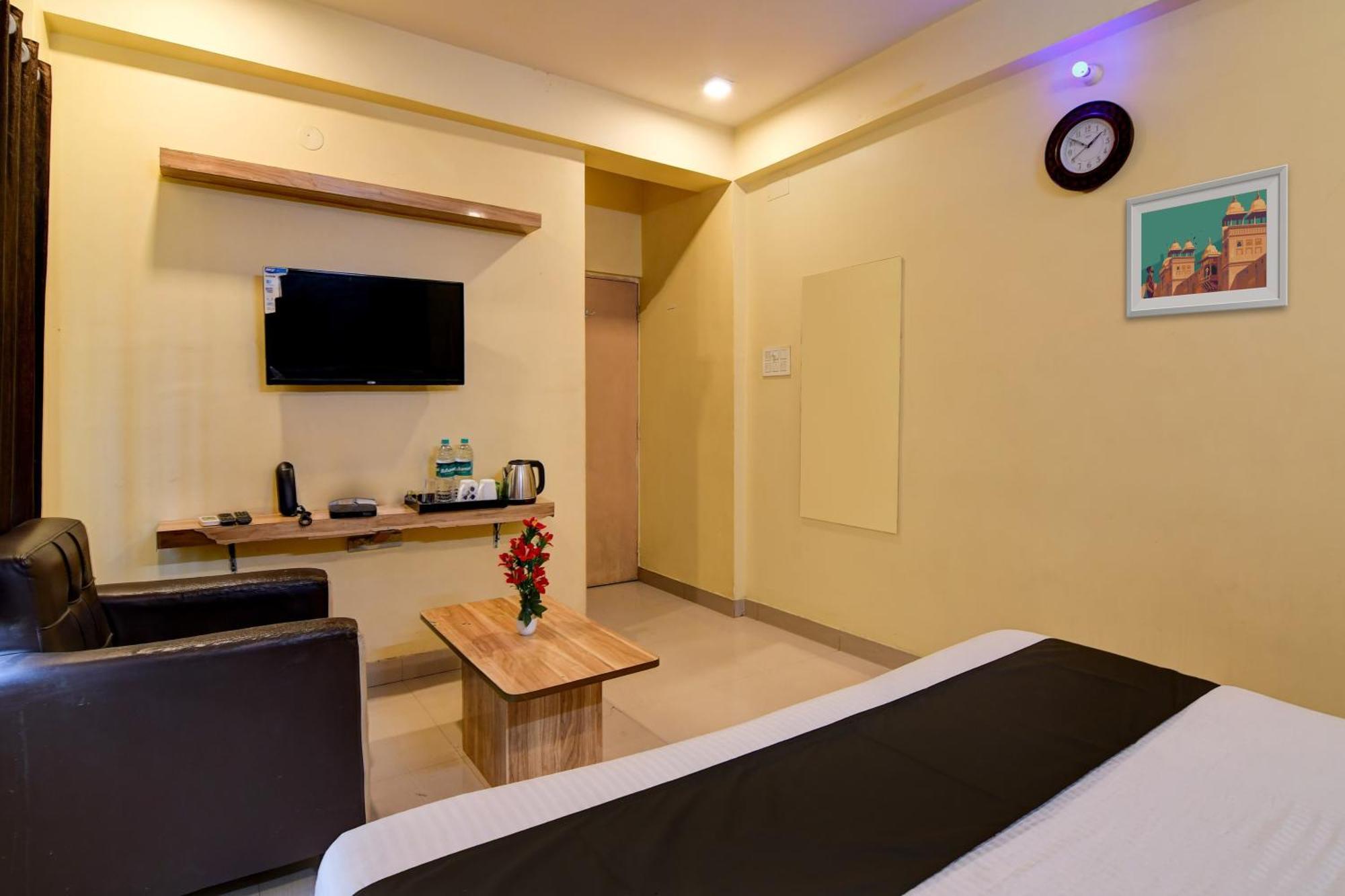 Hotel O Casa Astra โกลกาตา ภายนอก รูปภาพ